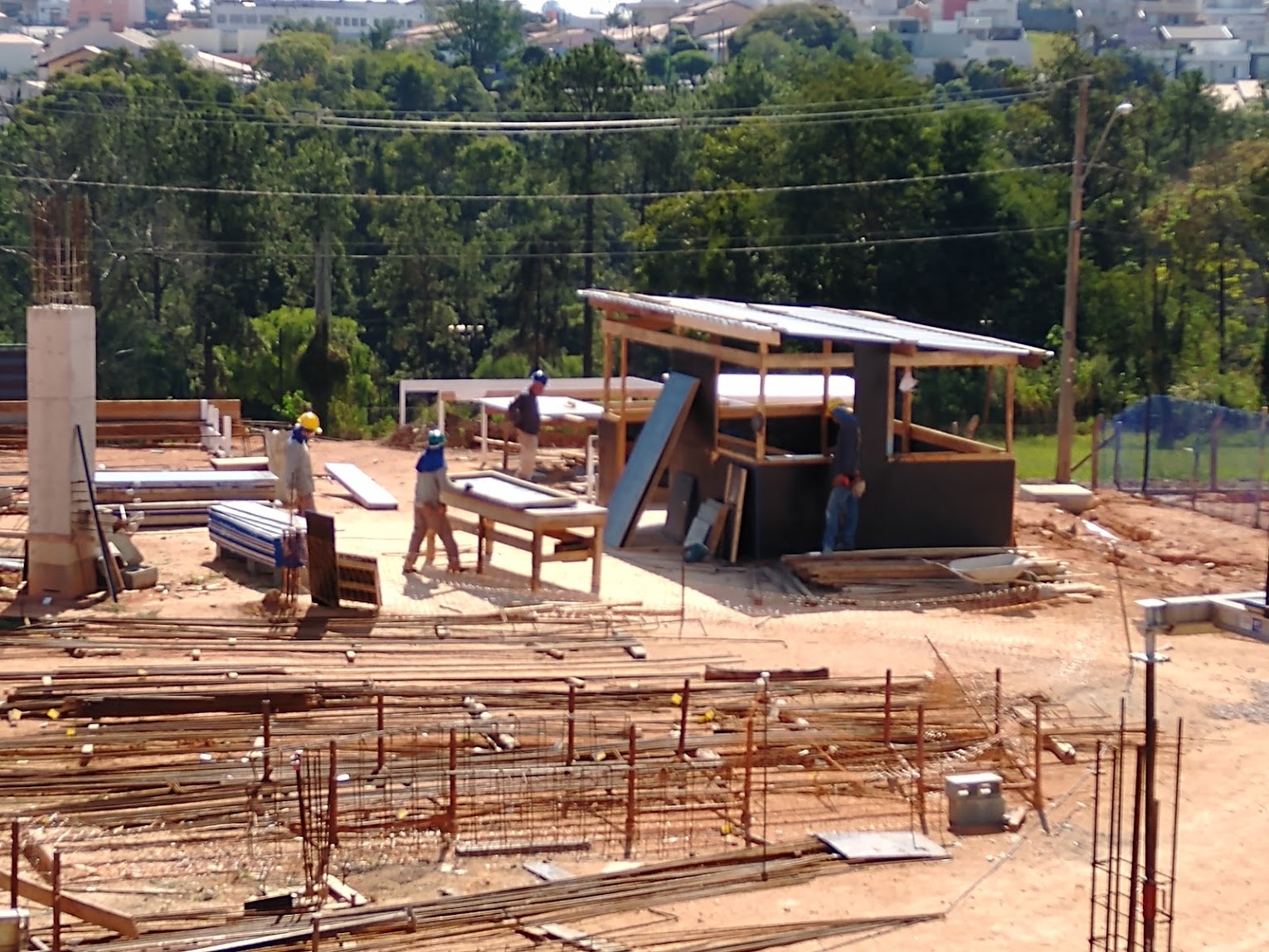 Construção Civil e Industrial: Diferenças e Vantagens