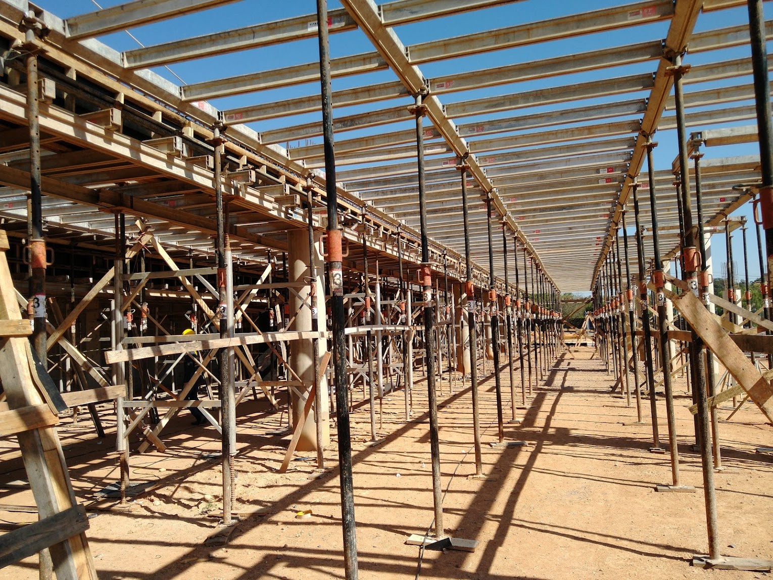 Construção de galpão comercial