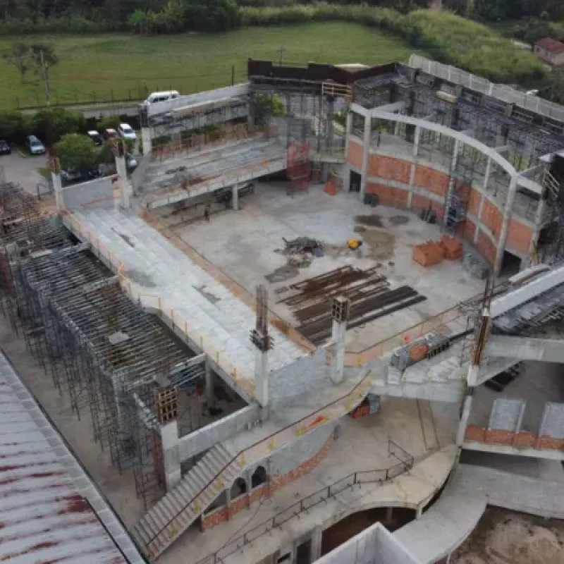 Projeto de barracão metálico